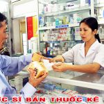 dược sĩ bán thuốc kê đơn